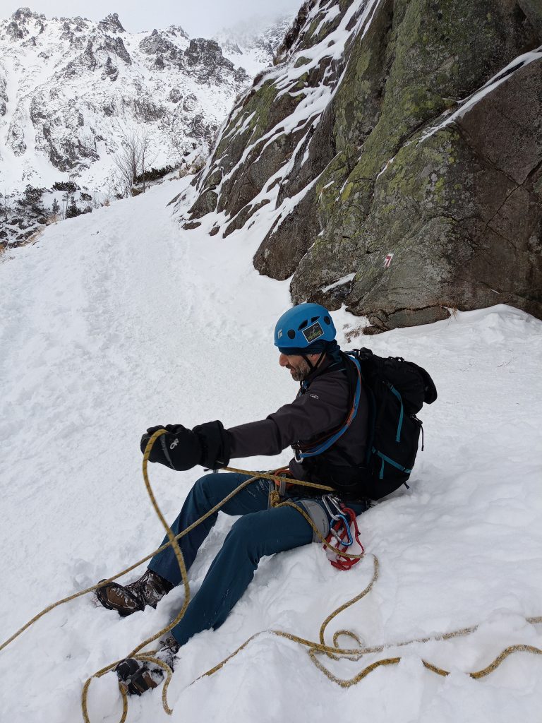 winter mountaineering course