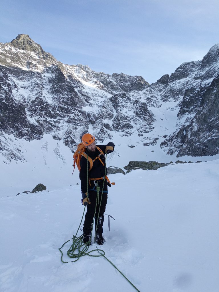 winter mountaineering course